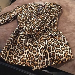 Fashionable Ladies 3/4 Length Coat